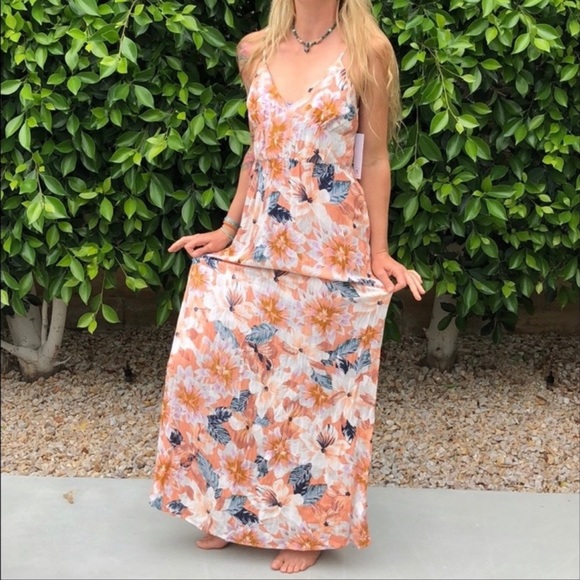 🔆Rip Curl🔆Super Bloom Floral Maxi Dress - Picture 11 of 16